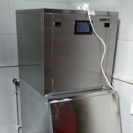 150公斤雪花制冰机分体式交付甘肃陇南某餐饮店